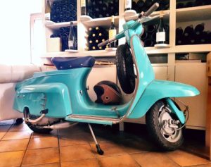 Particolari dell'arredo del ristorante
