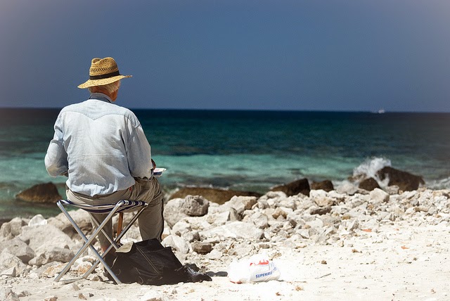Luomo e il mare raccontati nel rapporto secolare tra pesce, vino e cultura